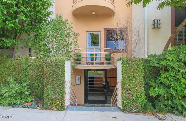 1670 Malcolm Avenue Gallery 1