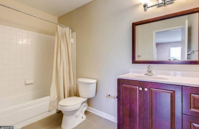 8796 Grasmere Ct Gallery 2