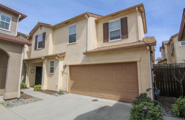 2330 Shining Star Way - 2330 Shining Star Way, Redding, CA 96003