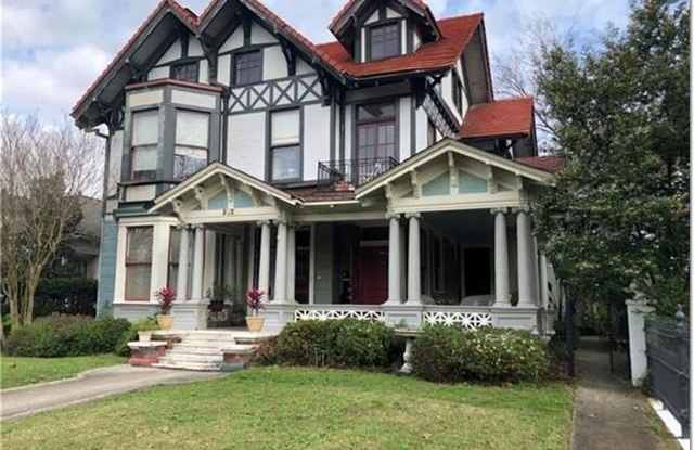 2821 ESPLANADE Avenue photos photos