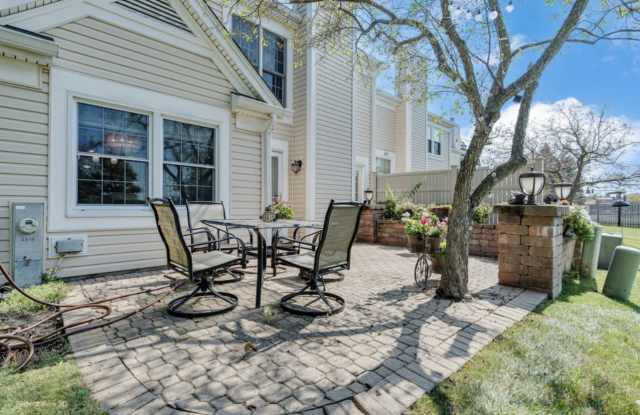 4818 Prestwick Pl - 4818 Prestwick Place, Hoffman Estates, IL 60010