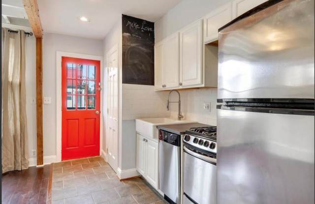1729 LANG PLACE NE Gallery 2