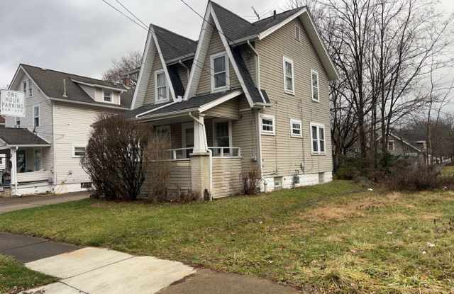 Charming 3-Bedroom Property in Prime Location photos photos