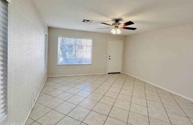 17606 N 17th Place Gallery 4