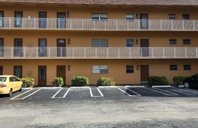 5031 W Oakland Park Boulevard unit: 307 photos photos