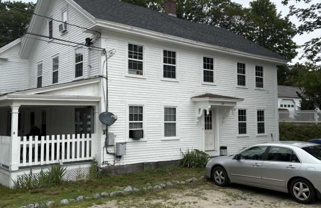 115 Main Street - B - 115 Main Street, Henniker, NH 03242