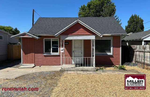 Cute Salt Lake 2 Bedroom Bungalow For Rent! photos photos
