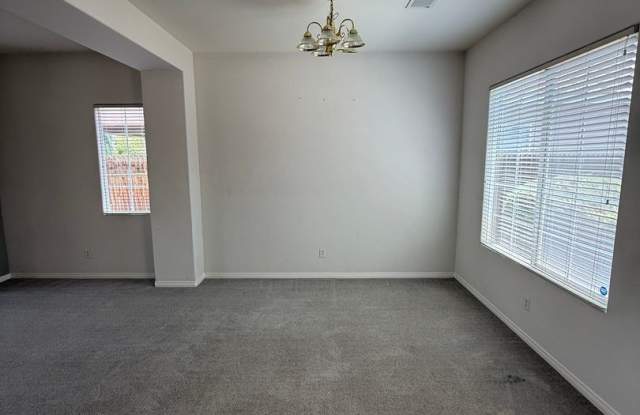 Stylish Southwest Bakersfield Home with Downstairs Office and Spacious Layout Gallery 3