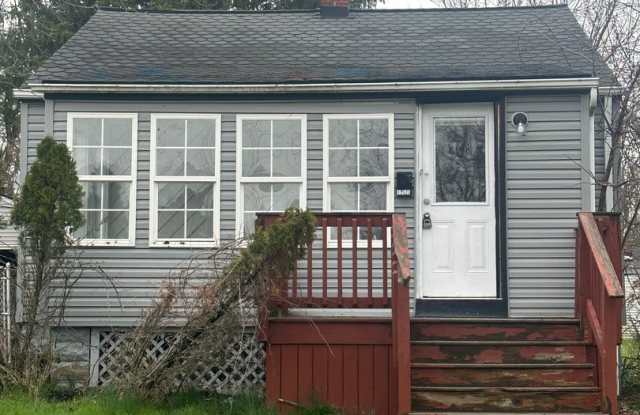 3bd Single Garfield Section 8 photos photos