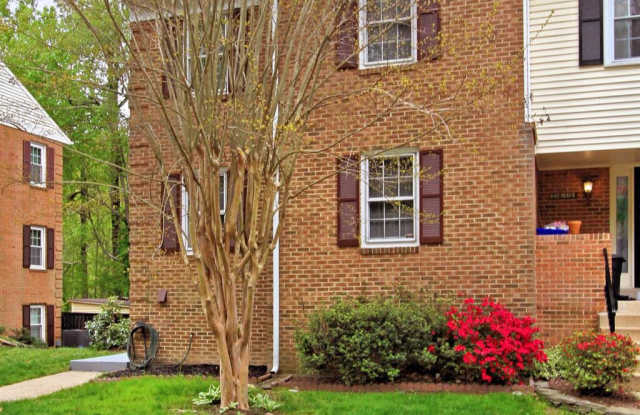 5898 LANGTON DRIVE Gallery 4