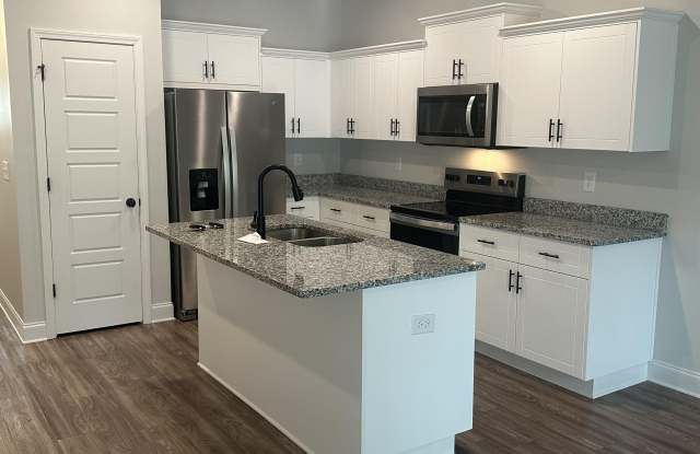 4272 Beautiful Pond Park Gallery 3