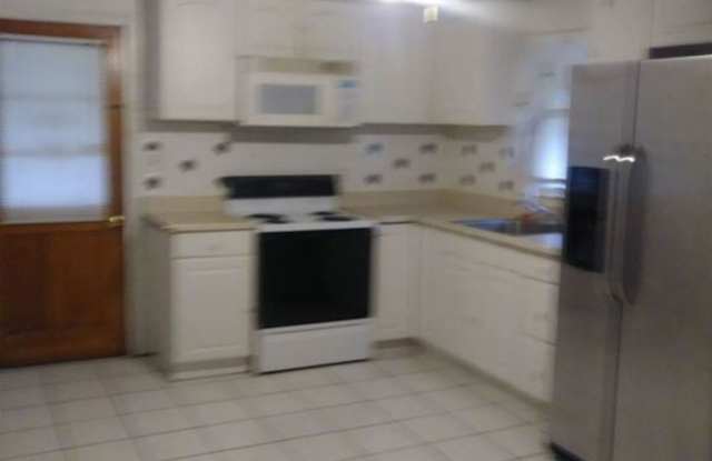 1806 Oehrle Dr Gallery 2