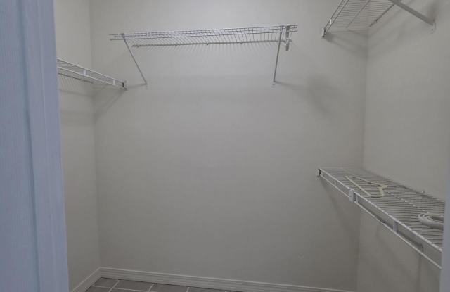 1301 W DEFENDER Court Gallery 3