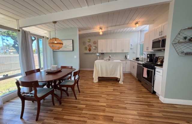 702 Elder Avenue photos photos