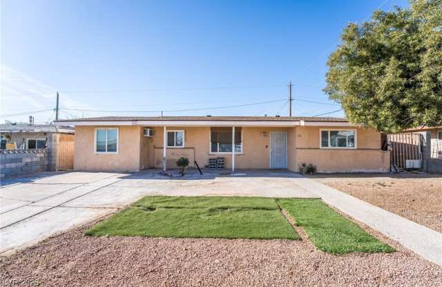 1109 Tumbleweed Avenue photos photos