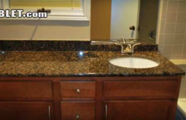 1301 Lynn St Unit: B - 1301 West Lynn Street, Austin, TX 78703