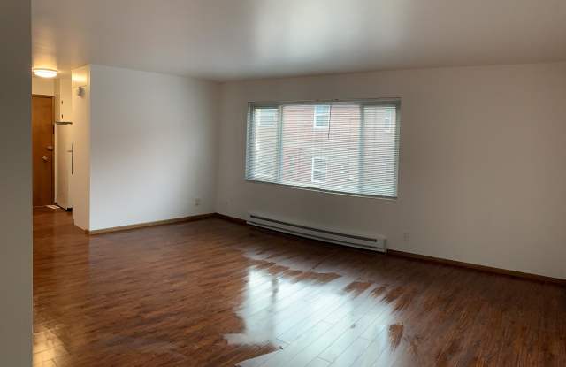 4108-10 Fremont Avenue North - 3 Gallery 3