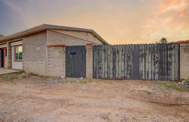 Studio. PROMO $400. OFF FIRST MONTH'S RENT photos photos