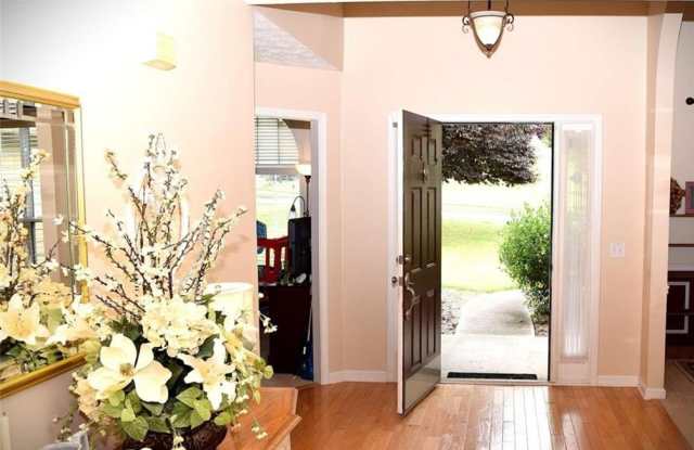 450 Running Fawn Drive Gallery 3