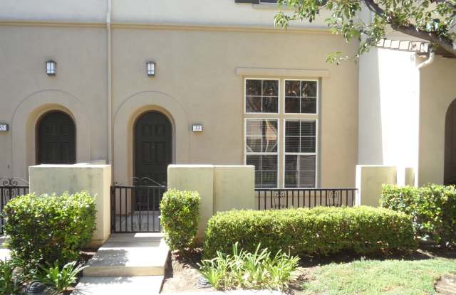 3BR 2.5BA Townhouse In Gated Community Of Northpark Irvine Gallery 3