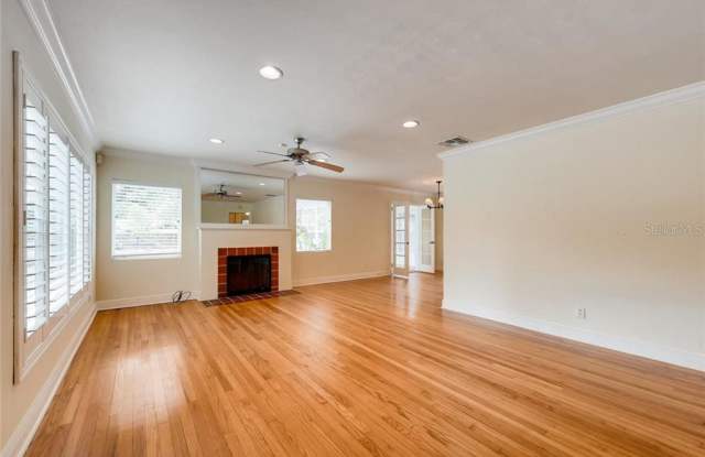 250 DANA WAY Gallery 3