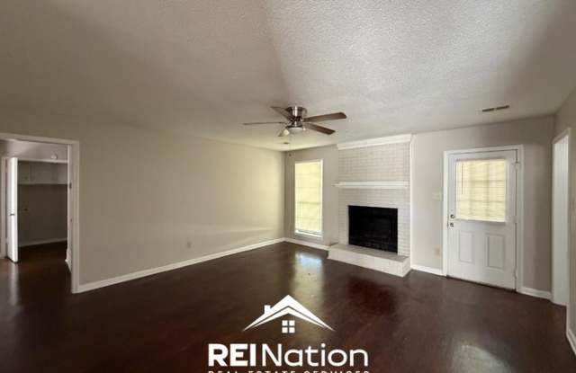 2125 Pillsbury Place Gallery 2