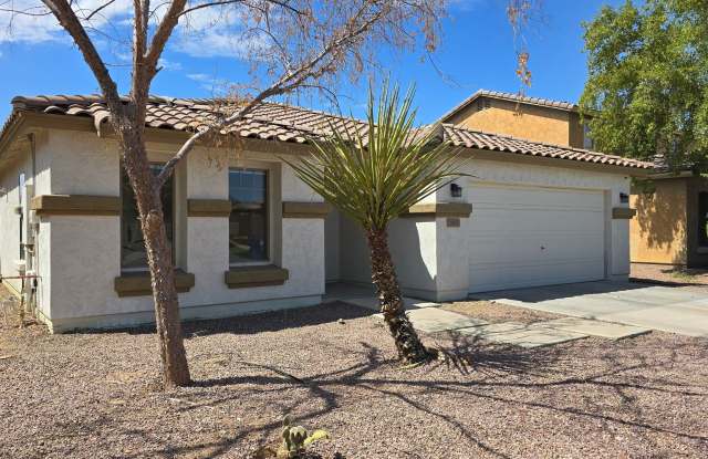 Lovely 4 bedroom 2 bath home +Den in Sunset Point Community Of Buckeye! Gallery 4