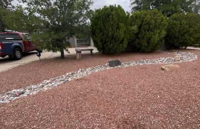 4 Bedroom, 2 Bathroom Home! Schedule a Showing! Gallery 4