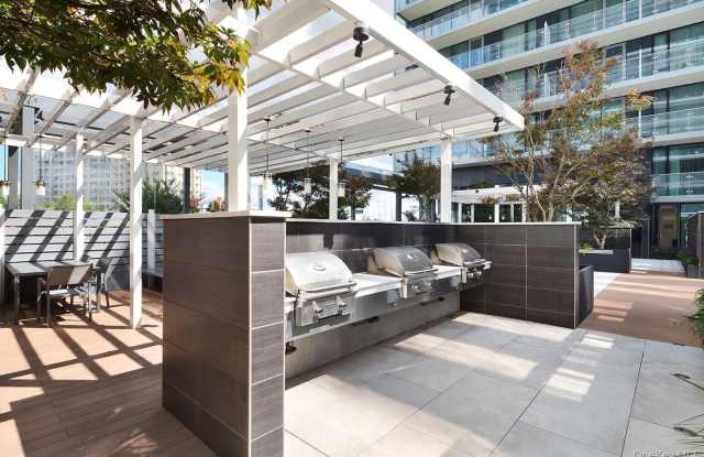 40-28 College Point Boulevard - 40-28 College Point Boulevard, Queens, NY 11354