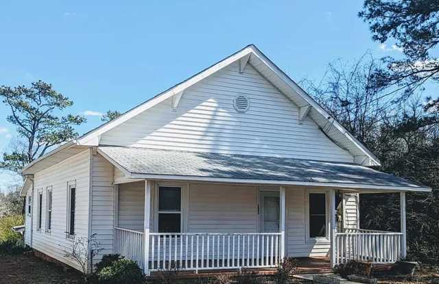 Move-in Ready 2~3 Bedroom Vintage Home with unfinished basement. photos photos