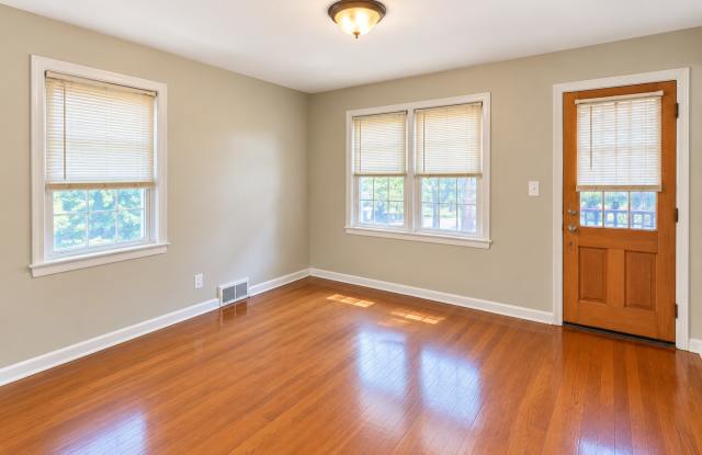 3633 Ingleside Rd - Unit 2 Gallery 2