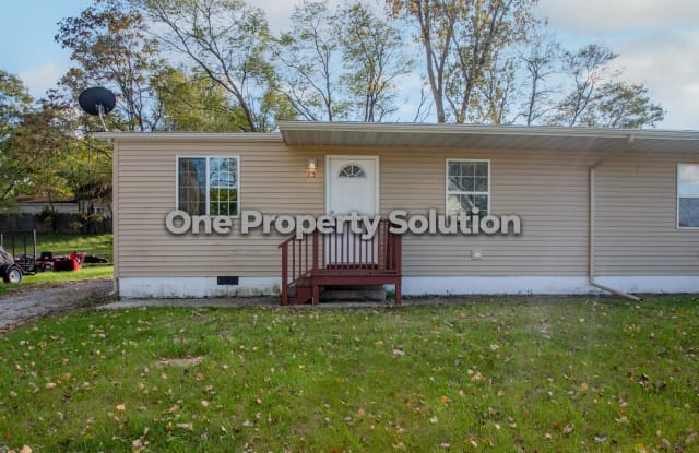 15 Lincoln Avenue - 15 Lincoln Avenue, New Chicago, IN 46342
