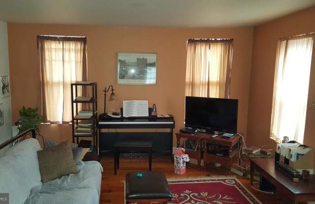 107 COLLINGTON AVENUE S Gallery 3