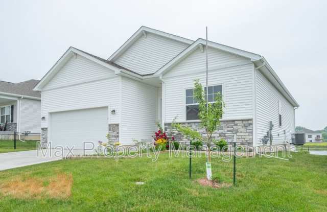 425 SE Willow Run Ln photos photos