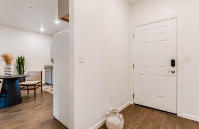 Pioneer - South photos photos