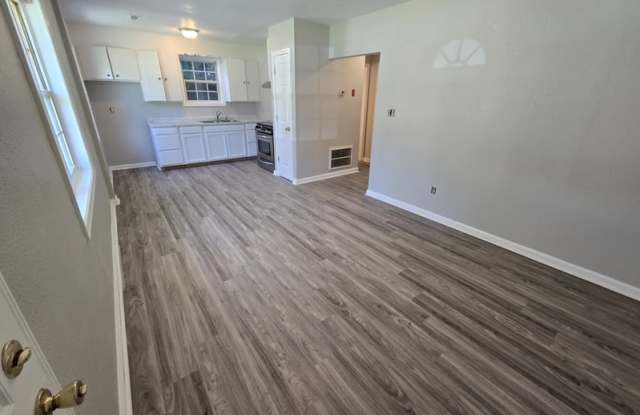 113 East Kelly Avenue - A photos photos