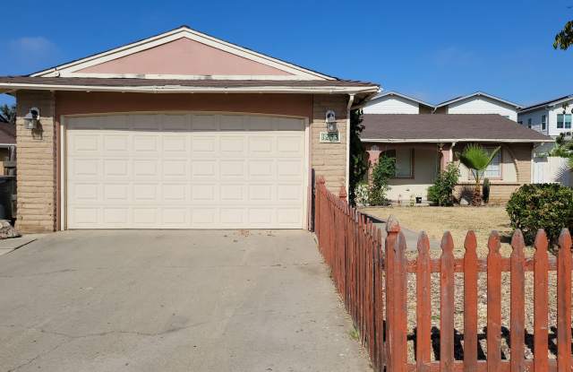 Popular Escondido Single Story 3 Bedroom Home! photos photos Popular Escondido Single Story 3 Bedroom Home! photos photos
