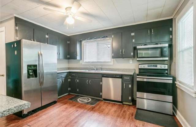 223 Lincoln Ave photos photos