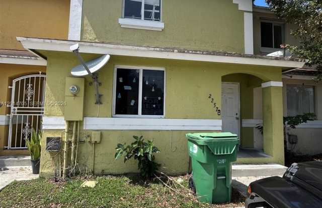 2257 NW 136th Ter photos photos