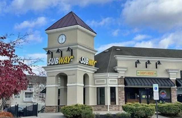 322 HONEYSUCKLE Drive photos photos