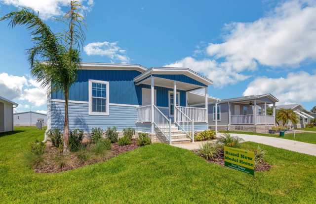 1447 Whispering Pines Loop Gallery 1
