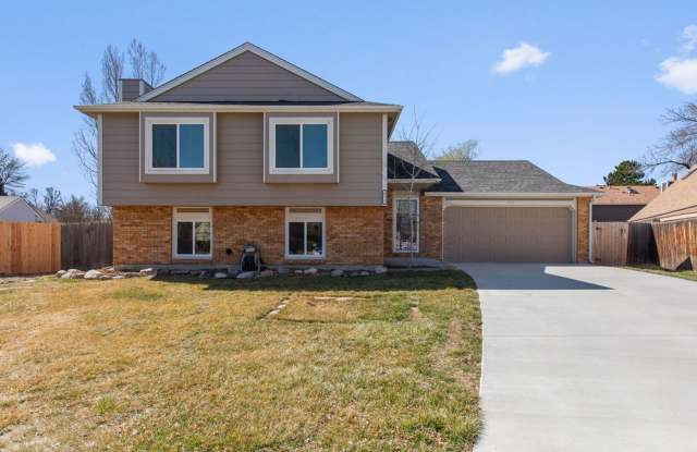 4 Bedroom 2 Bathroom Large Yard in South West Fort Collins photos photos