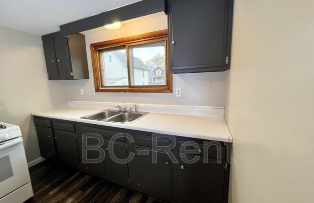 526 Adams Street - 526 Adams Street, Rochester, PA 15074