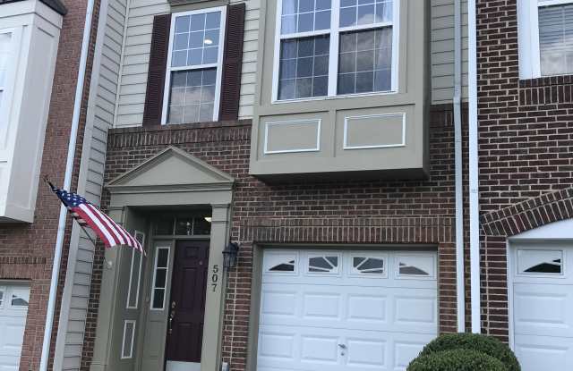 507 Edmonton Terrace Northeast - 507 Edmonton Terrace Northeast, Leesburg, VA 20176