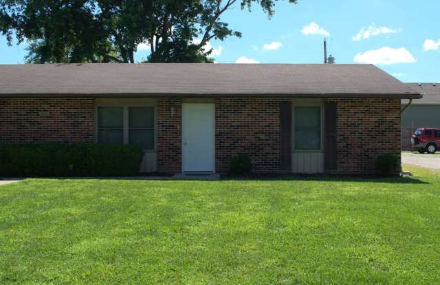 Nice 2 Bed 1 Bath Duplex In Southern Boone! photos photos