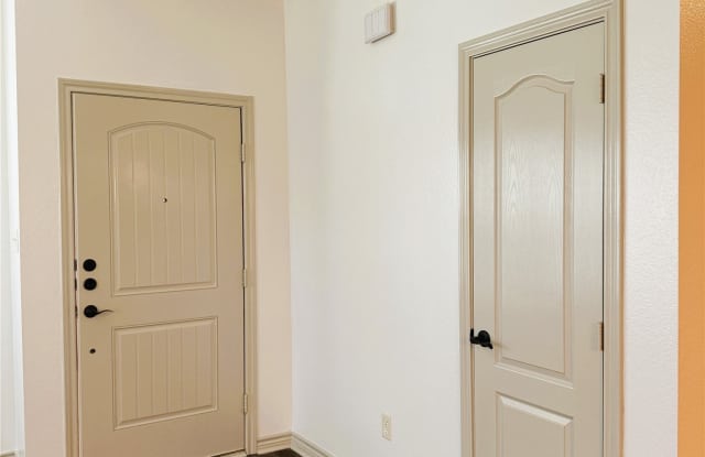 212 Lasso Circle Gallery 2