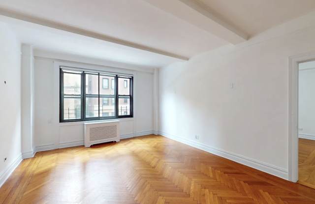143 E 74th St Gallery 3