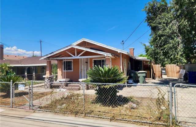 224 E Rialto Avenue photos photos