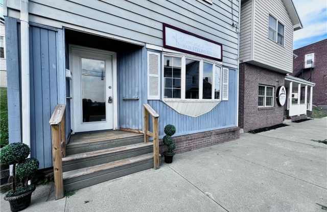 908 W Main St photos photos