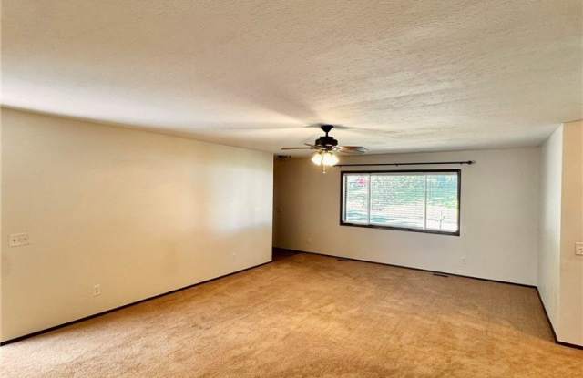 9108 Bluff Drive Gallery 3